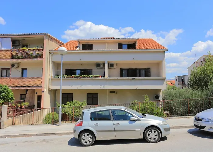 With Wifi - 18336 شقة