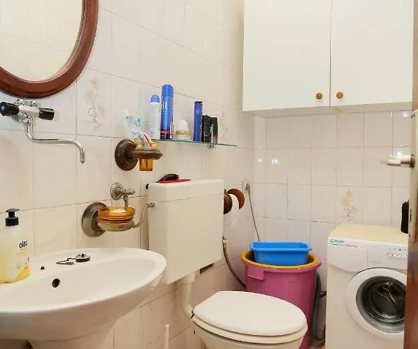 With Wifi - 18336 شقة